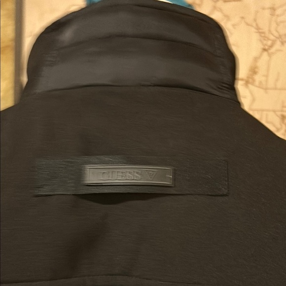 Guess Black Puffer Jacket with Quilted Design. Size XXL - Picture 7 of 13